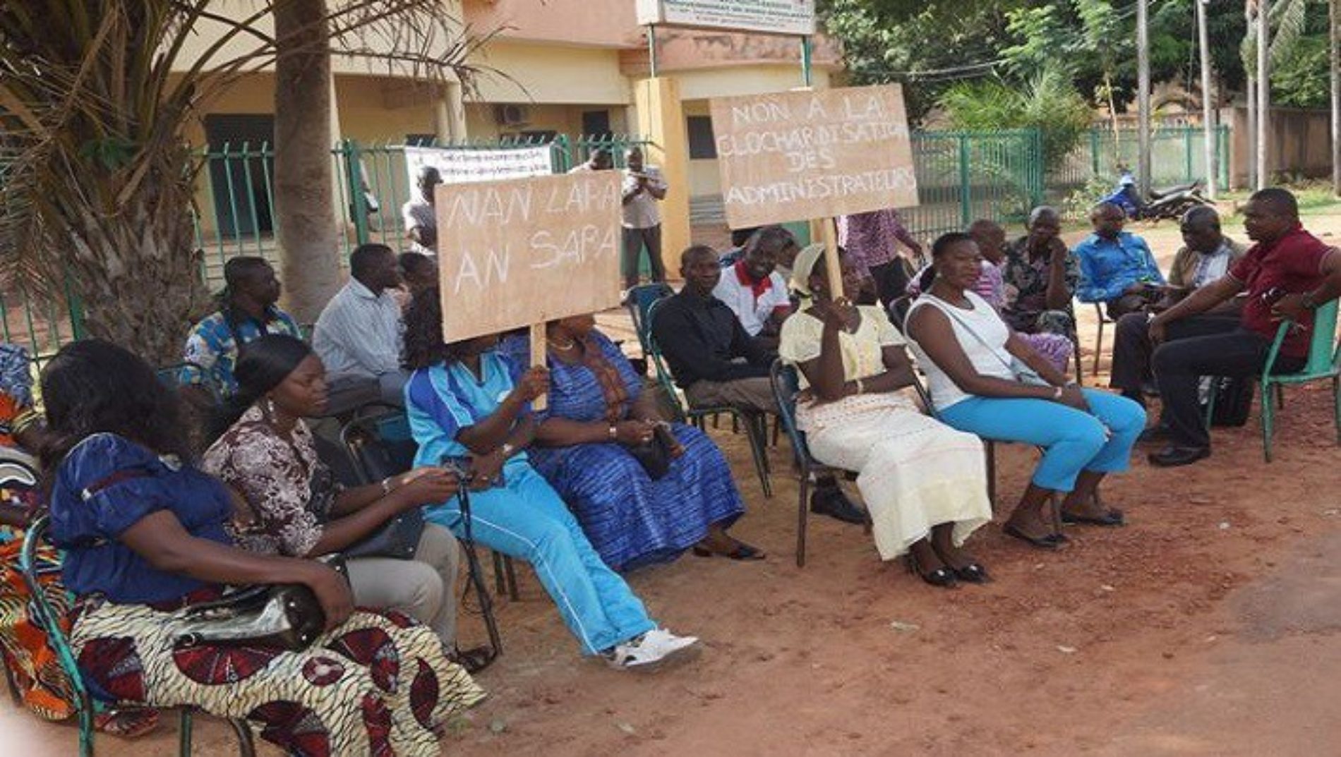 Burkina : le SYNACSAB en sit-in