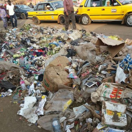 Crise des ordures : HYSACAM est là, mais aucun changement