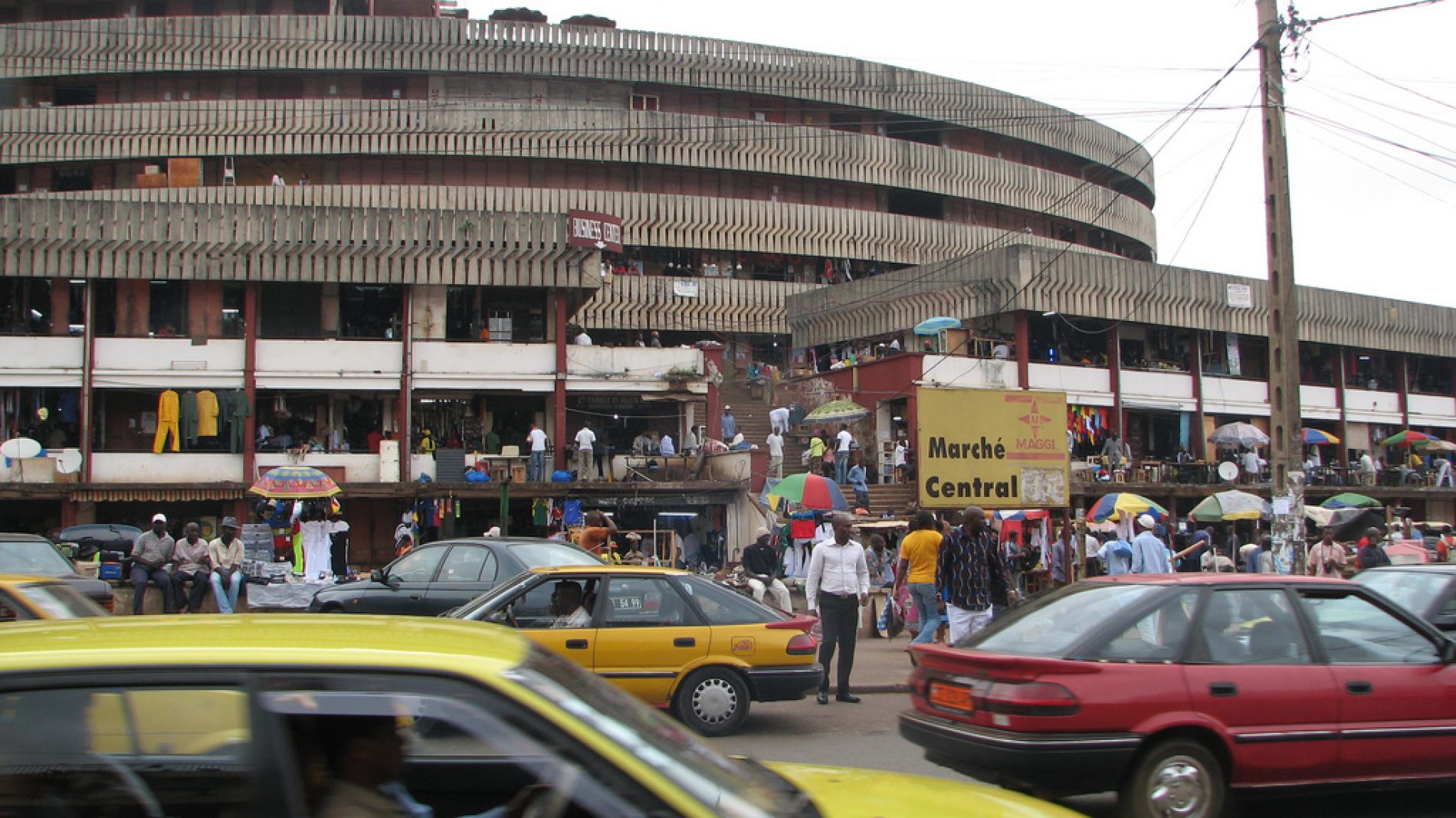 Yaounde: Clashes between traders of central market and municipal police