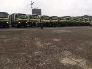 Assainissement urbain : 42 nouveaux camions réceptionnés par HYSACAM