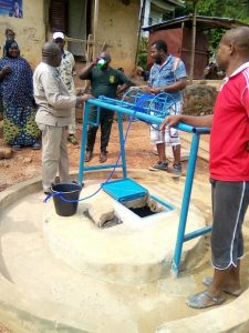 Essential services: inauguration of a borehole in Ebolowa