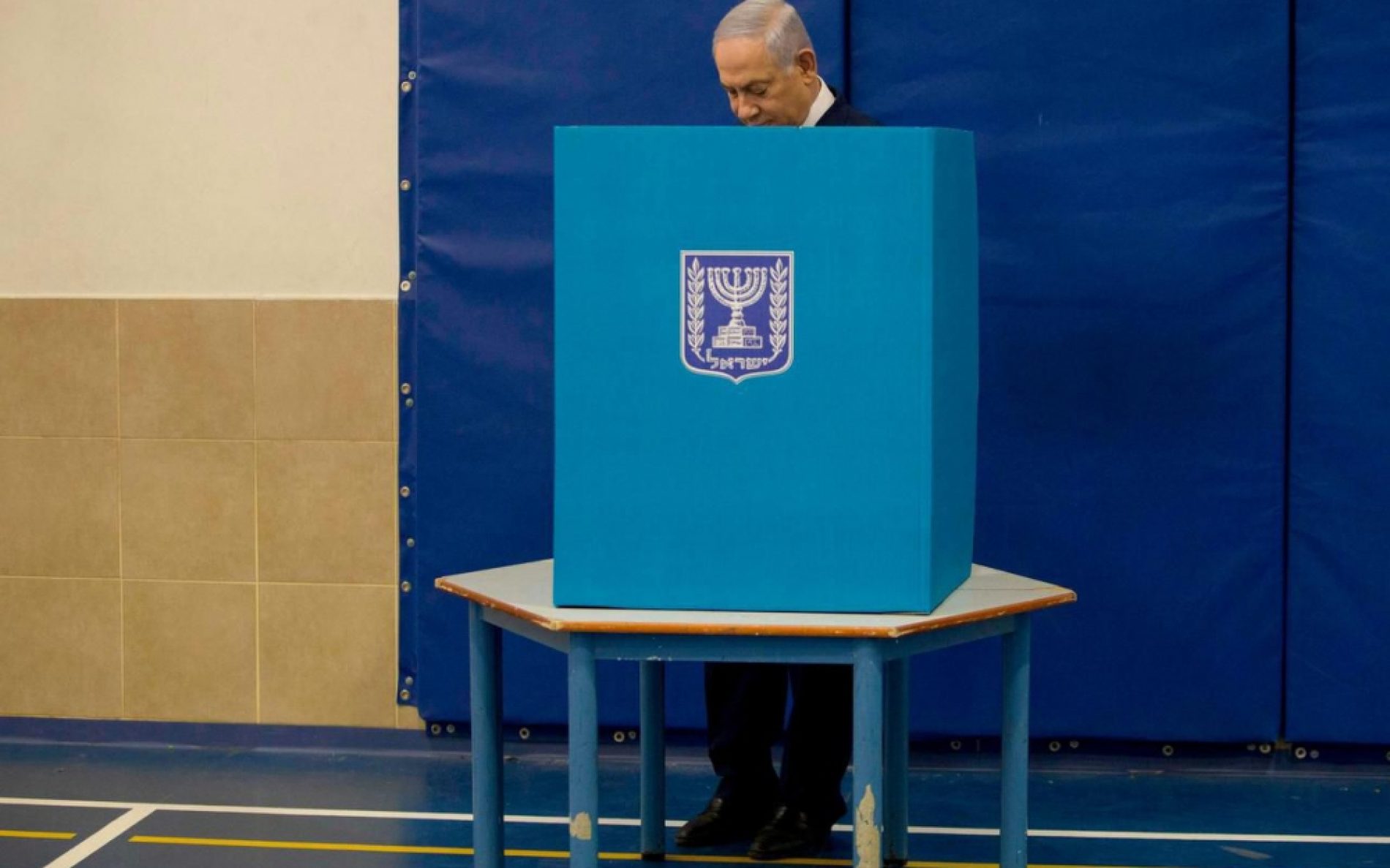 Législatives en Israël : le Premier ministre Benjamin Netanyahu et Benny Gantz au coude à coude