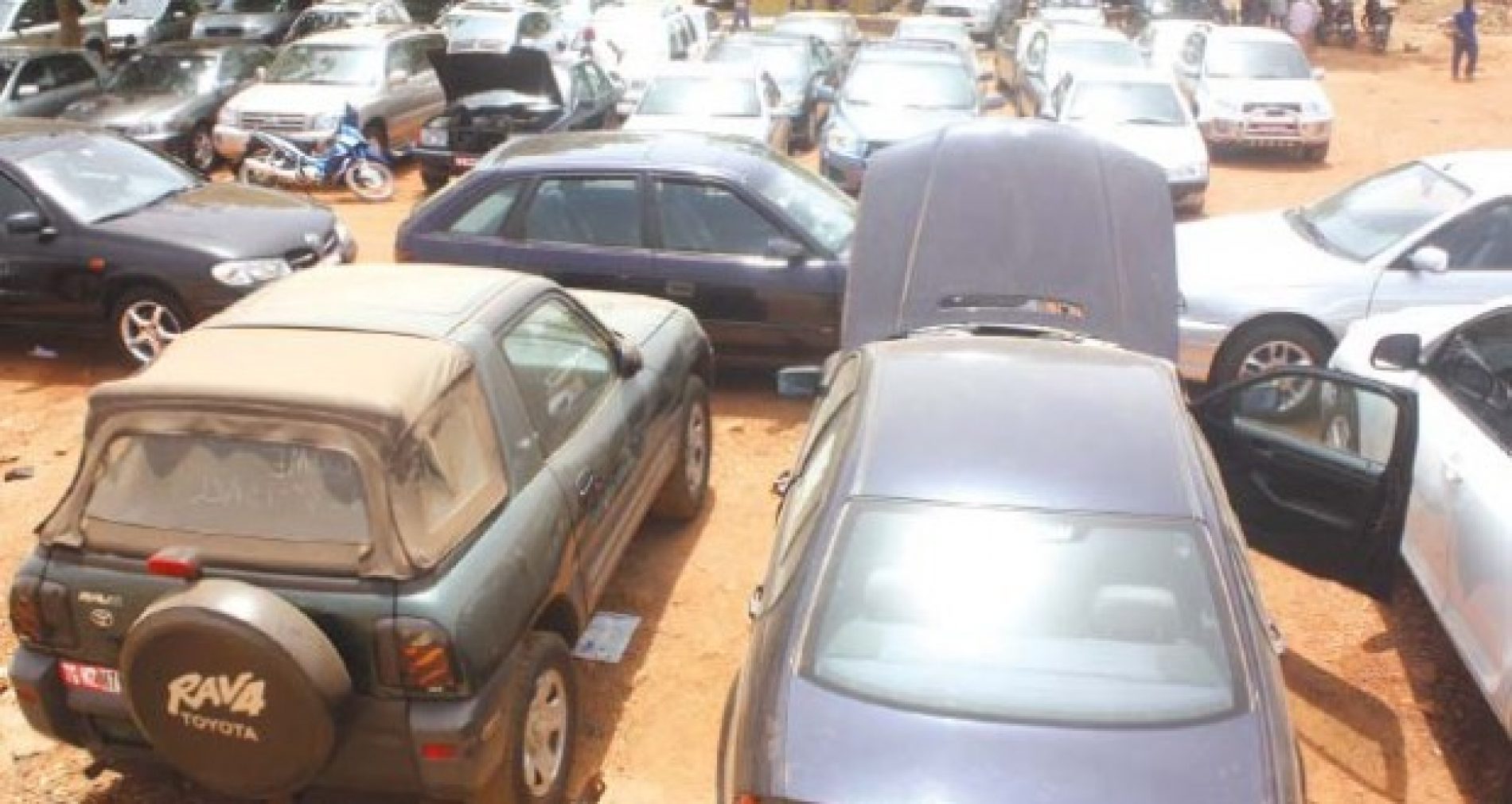 Burkina-Faso : La lutte contre les fausses immatriculations de véhicules entamée