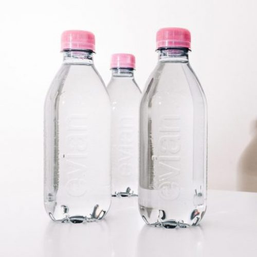 Environnement : Evian crée une bouteille 100 % recyclée & recyclable